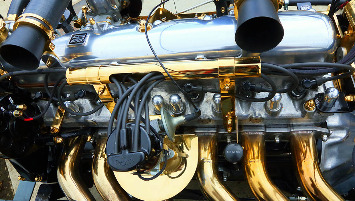 Concours condition aluminium late 1960’s Rolls Royce 6 cylinder engine producing 175BHP