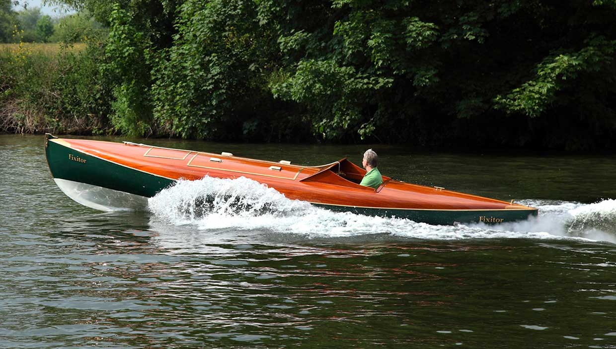 Vintage Racing Boat 'Fixitor' on the River Thames