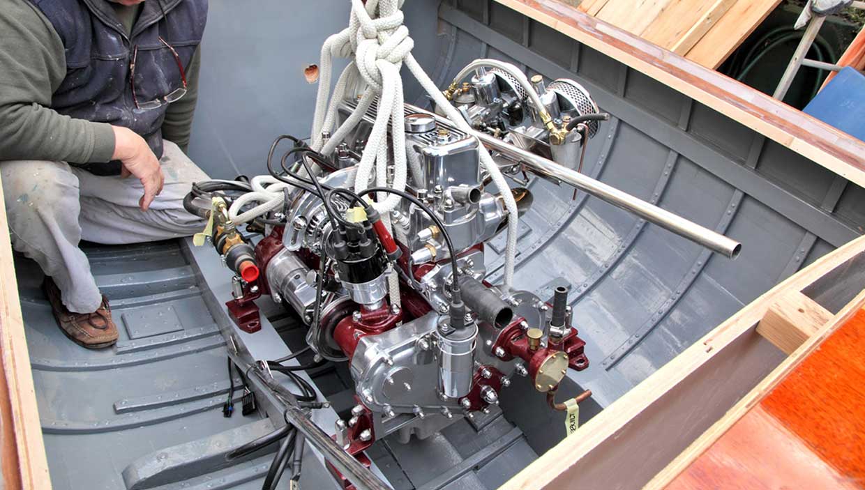 Vintage Racing Boat 'Fixitor' Engine