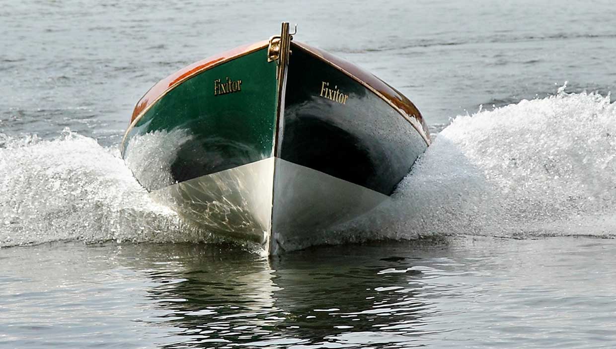 Vintage Racing Boat 'Fixitor'